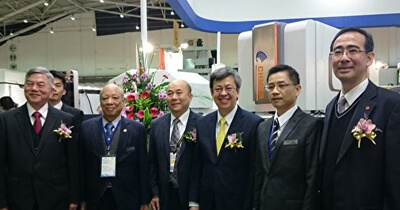 The Epoch Times-Chen Jianren visited CHMER’s independently developed controller